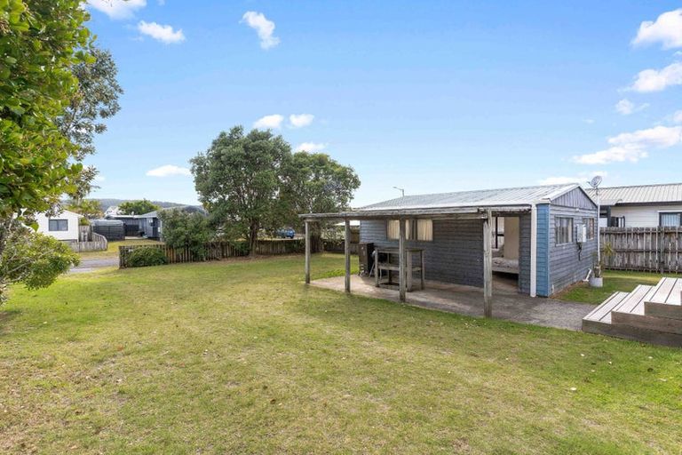 Photo of property in 124 Hampton Road, Whangamata, 3620