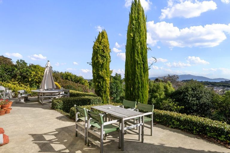 Photo of property in 142 Winara Avenue, Waikanae, 5036