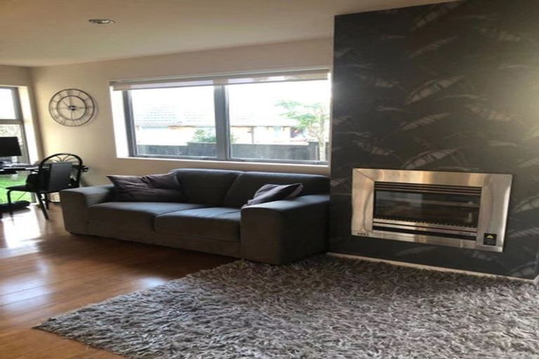 Photo of property in 30a Wicklow Road, Narrow Neck, Auckland, 0622