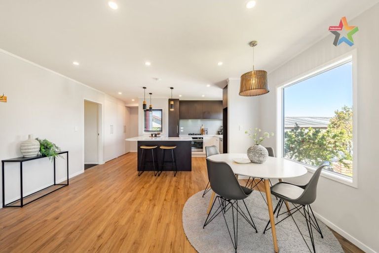 Photo of property in 11 Jasmine Grove, Maungaraki, Lower Hutt, 5010