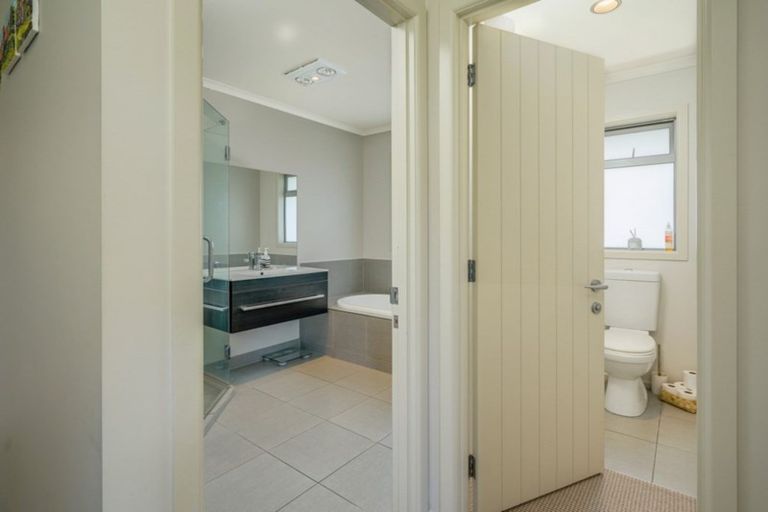 Photo of property in 39 Covent Drive, Stoke, Nelson, 7011