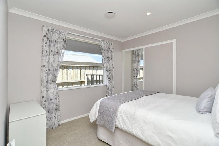 Photo of property in 21 Tutton (pvt) Mews, Rangiora, 7400