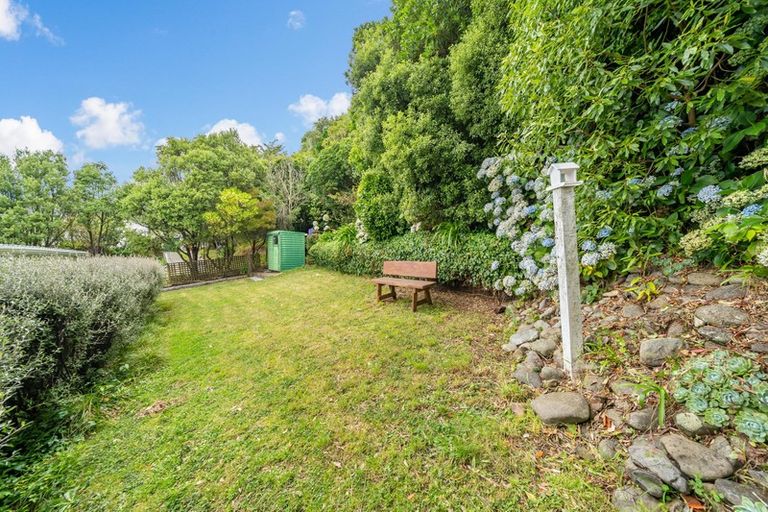 Photo of property in 163a Miromiro Road, Normandale, Lower Hutt, 5010
