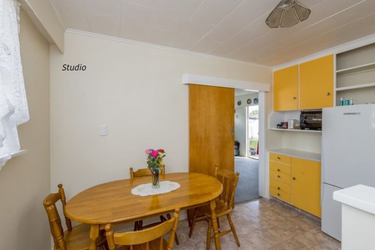 Photo of property in 9 Worcester Street, Levin, 5510