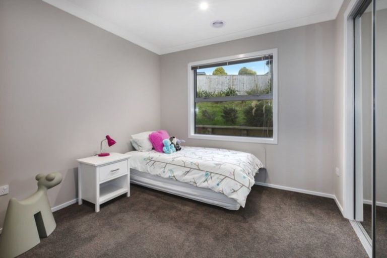 Photo of property in 6 Shoal Place, Whitby, Porirua, 5024