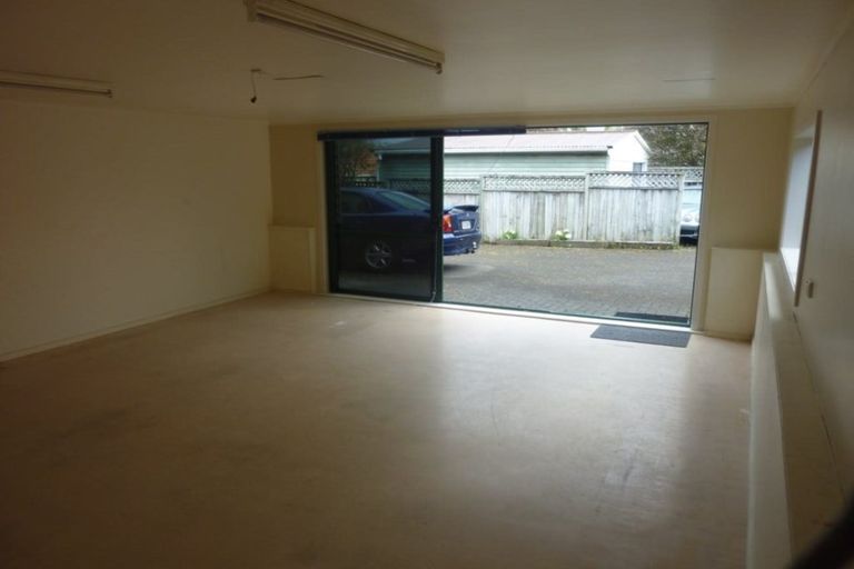 Photo of property in 12b Ngataringa Road, Devonport, Auckland, 0624