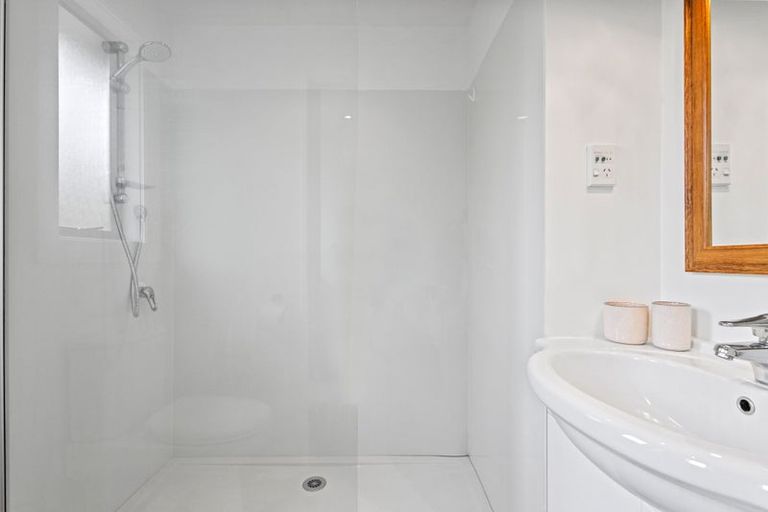 Photo of property in 1/8 Duncan Street, Sumner, Christchurch, 8081