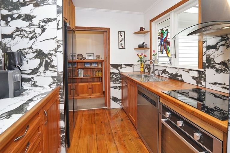 Photo of property in 18 Taniwha Street, Frankton, Hamilton, 3204