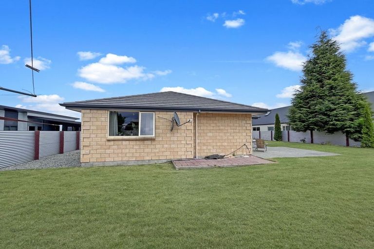 Photo of property in 14 Irishman Drive, Twizel, 7901