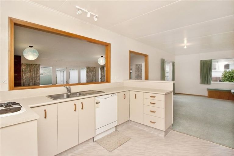 Photo of property in 14 Kapiti Place, Awapuni, Palmerston North, 4412