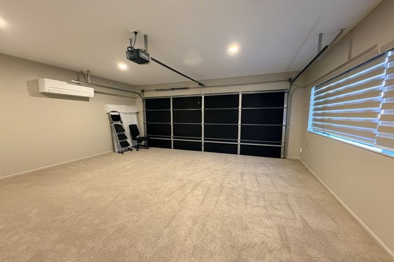 Photo of property in 2/24 Bonito Place, Bayview, Auckland, 0629