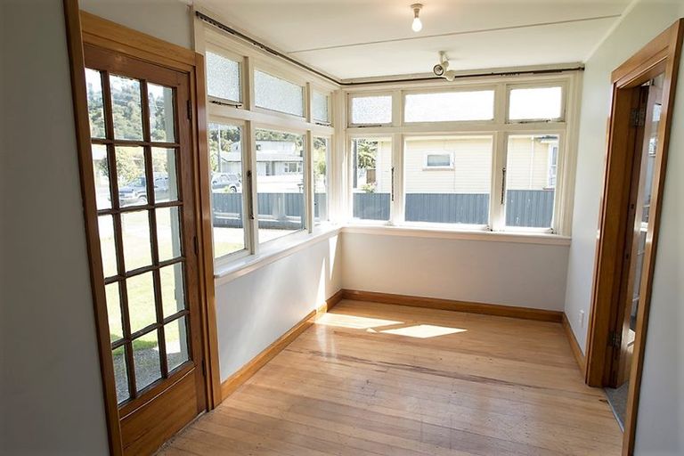 Photo of property in 117 Marlborough Street, Greymouth, 7805