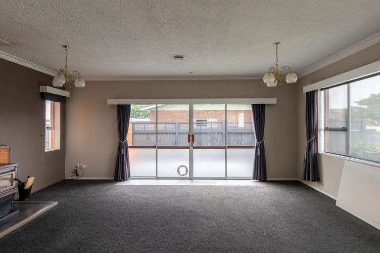 Photo of property in 35 Waterford Drive, Winton, 9720