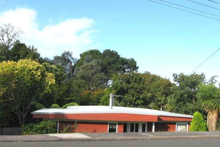 Photo of property in 2/16 Marina Road, Torbay, Auckland, 0630