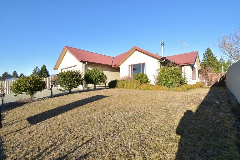 Photo of property in 54 Rhoboro Road, Twizel, 7901