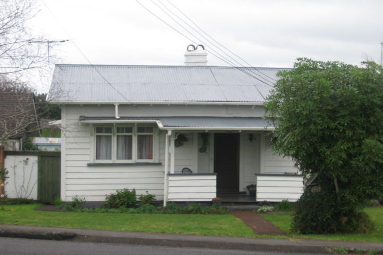Photo of property in 11c Onslow Road, Papakura, 2110