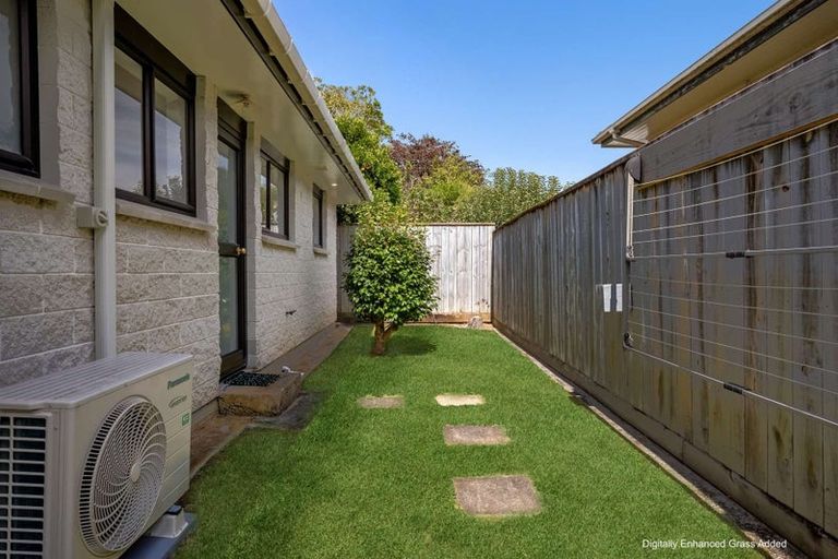 Photo of property in 24 Rangitira Avenue, Palmerston North, 4414