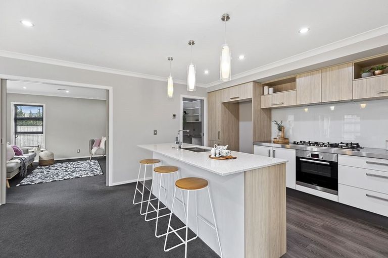 Photo of property in 94 Endeavour Drive, Whitby, Porirua, 5024