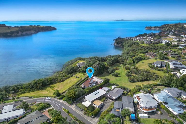 Photo of property in 91 Shakespear Road, Army Bay, Whangaparaoa, 0930