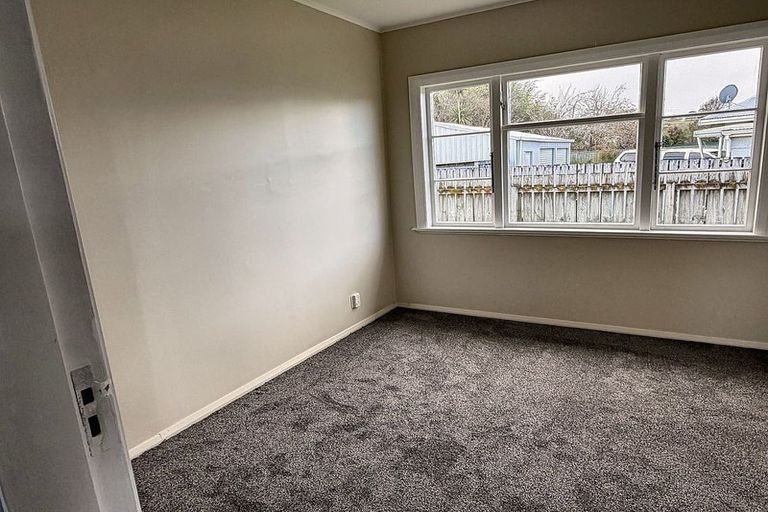 Photo of property in 5 Raglan Street, Lansdowne, Masterton, 5810