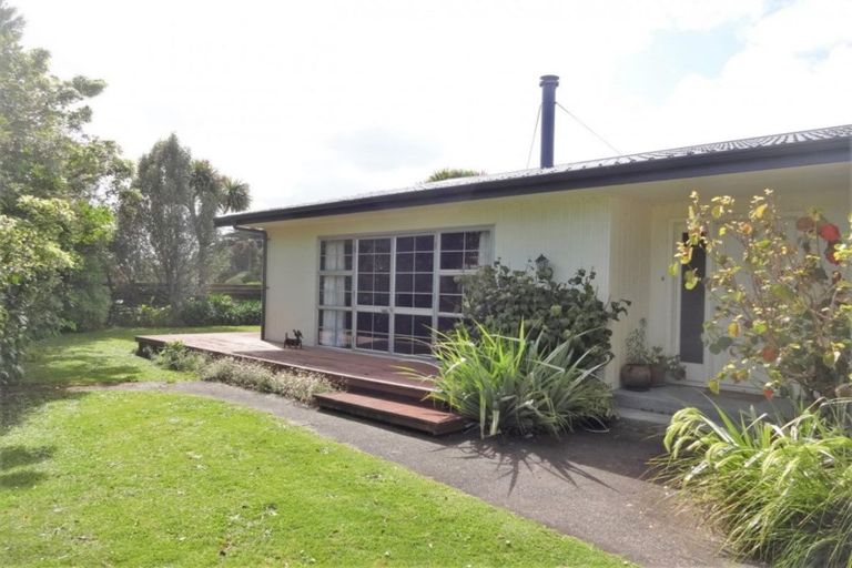 Photo of property in 11 Cape Road, Mangere, Auckland, 2022
