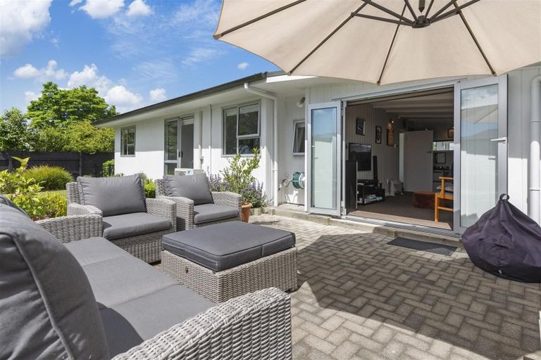 Photo of property in 4 Carter Drive, Pomare, Rotorua, 3015
