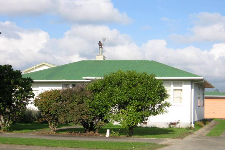 Photo of property in 166 College Street, Awapuni, Palmerston North, 4412