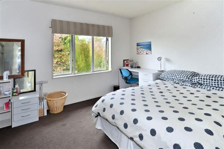 Photo of property in 90b Mandeville Street, Riccarton, Christchurch, 8011