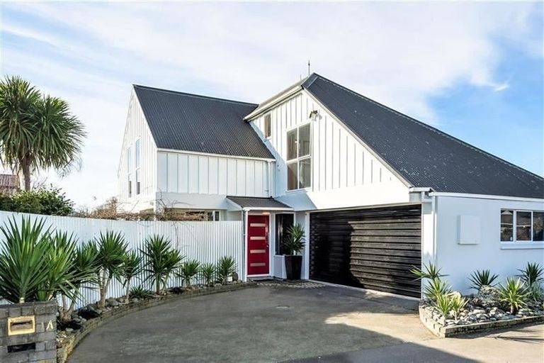Photo of property in 1a Dulles Place, Papanui, Christchurch, 8053
