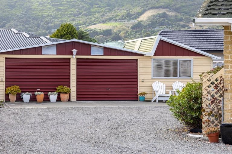 Photo of property in 15 Belvedere Avenue, Waikanae, 5036