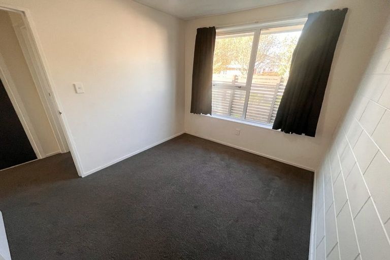 Photo of property in 3/324 Ferry Road, Waltham, Christchurch, 8011