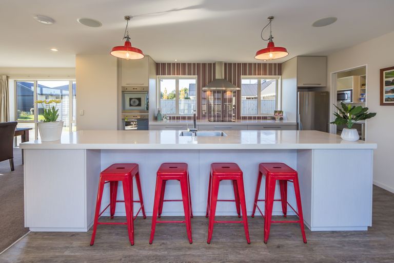 Photo of property in 18 Mcdermott Place, Halswell, Christchurch, 8025