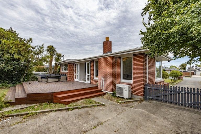 Photo of property in 28 Ashgrove Street, Rangiora, 7400