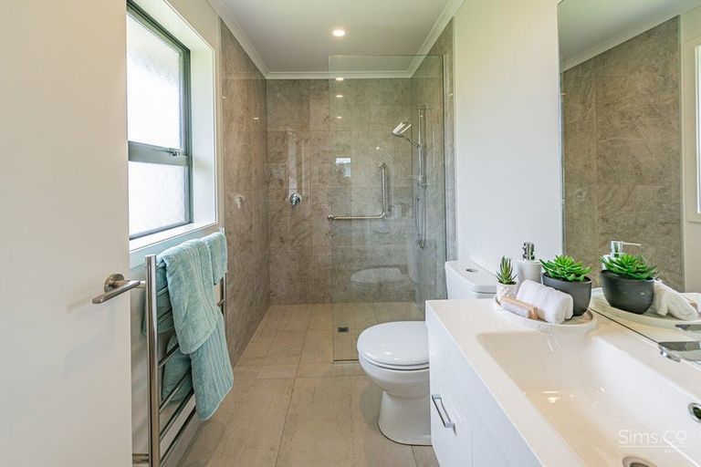 Photo of property in 35 Sussex Road, Springvale, Whanganui, 4501