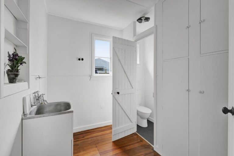 Photo of property in 19a Grey Street, Waitara, 4320