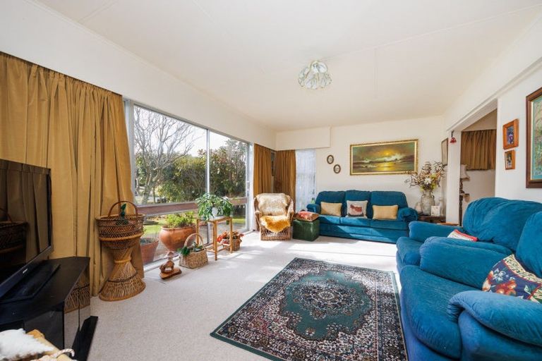 Photo of property in 3 Dalzien Place, Feilding, 4702