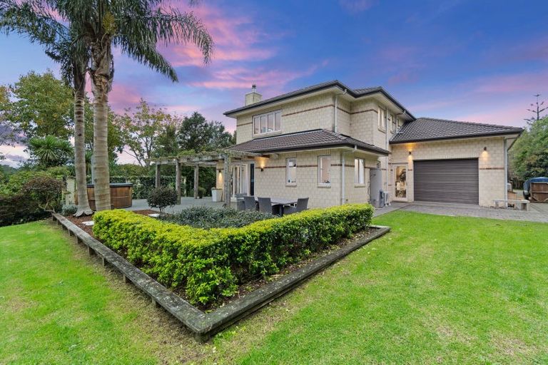 Photo of property in 26b Awhiorangi Promenade, Swanson, Auckland, 0816
