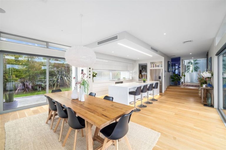 Photo of property in 2 Aglaia Place, Cracroft, Christchurch, 8022