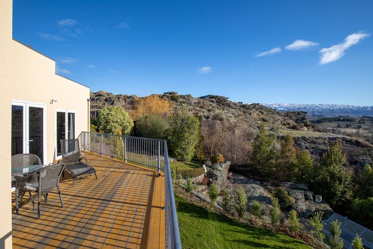 Photo of property in 7 Hawkdun Place, Bridge Hill, Alexandra, 9320