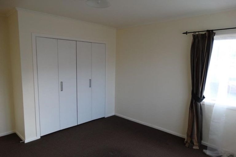 Photo of property in 1/3 Mackenzie Street, Te Atatu South, Auckland, 0610