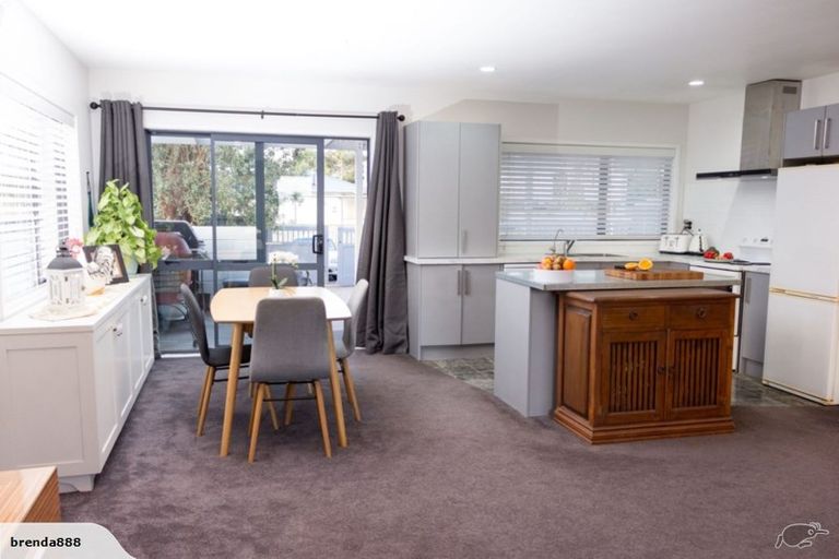 Photo of property in 11a Ronald Avenue, Glenbrook, Waiuku, 2681