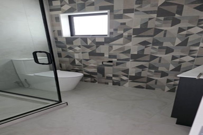 Photo of property in 3 Albert Road, Manukau, Auckland, 2025