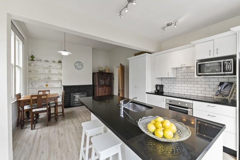 Photo of property in 1/12 Aylmer Street, Somerfield, Christchurch, 8024