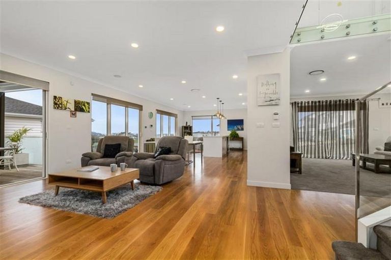 Photo of property in 2 Arriere Lane, Silverdale, 0932