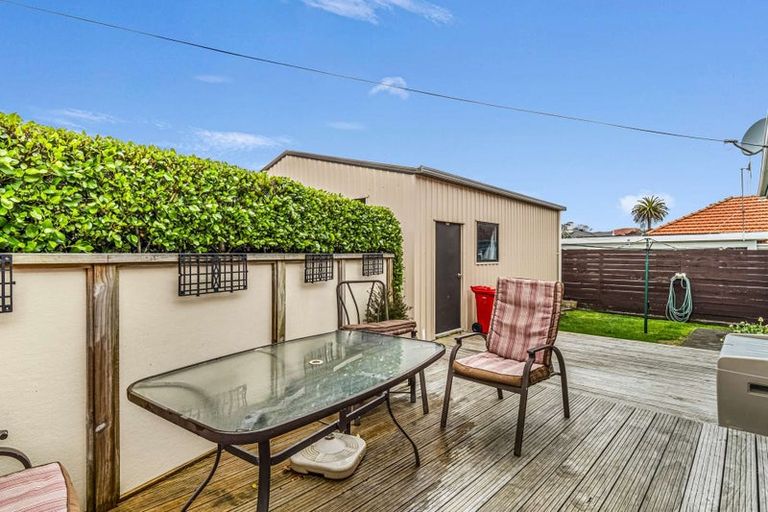 Photo of property in 66 Great North Road, Saint Johns Hill, Whanganui, 4500