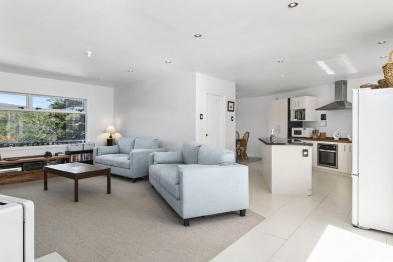 Photo of property in 14 Avro Road, Blue Mountains, Upper Hutt, 5371