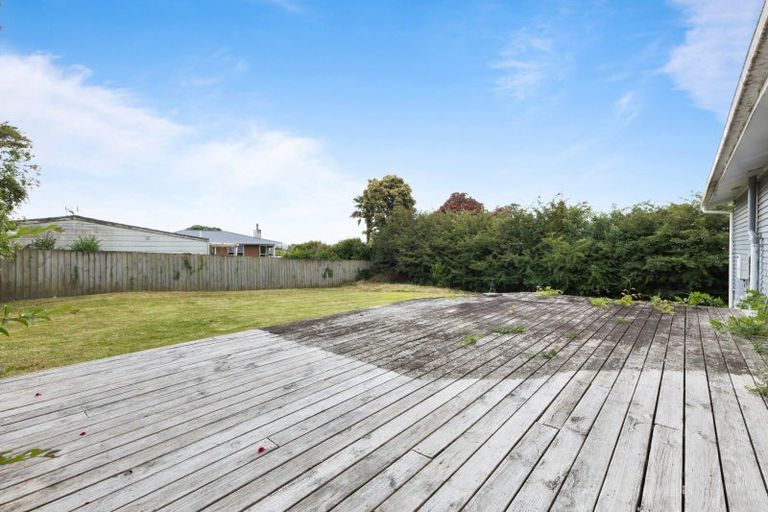 Photo of property in 44 Pine Avenue, Henderson, Auckland, 0612