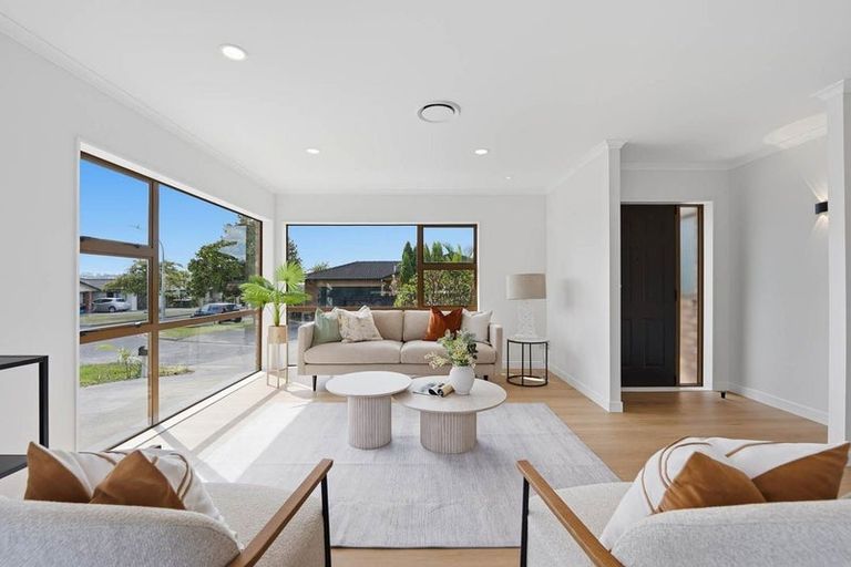 Photo of property in 8 Caldecote Place, Flat Bush, Auckland, 2019