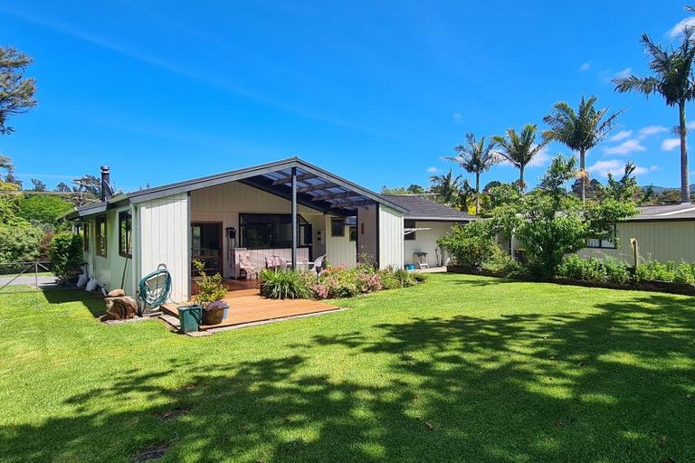 Photo of property in 30 Driving Creek Road, Coromandel, 3506