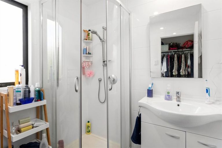 Photo of property in 15a Galway Avenue, Bryndwr, Christchurch, 8052